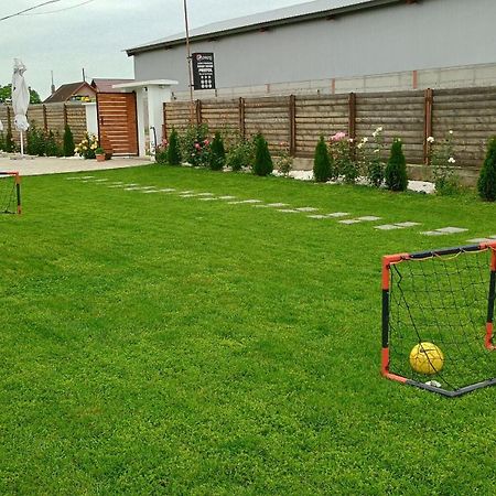 Appartamento Family House Pristol Esterno foto