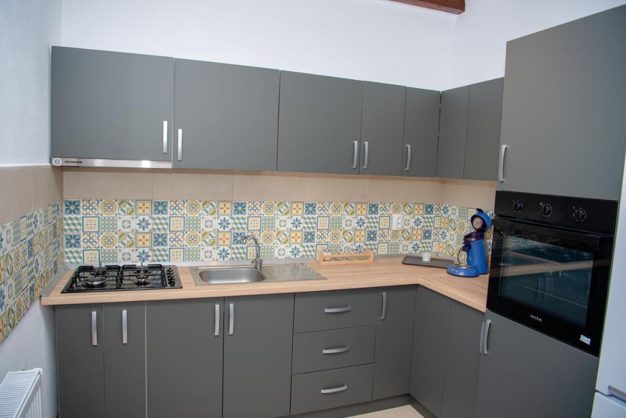 Appartamento Family House Pristol Esterno foto